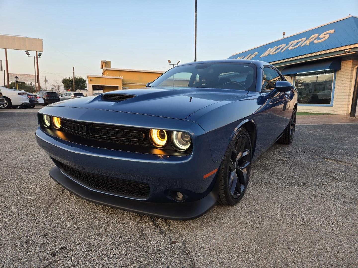 2022 BLUE /Black Dodge Challenger GT (2C3CDZJG6NH) with an 3.6L V6 DOHC 24V engine, 8A transmission, located at 1842 Wirt Road, Houston, TX, 77055, (713) 973-3903, 29.805330, -95.484787 - Photo#0