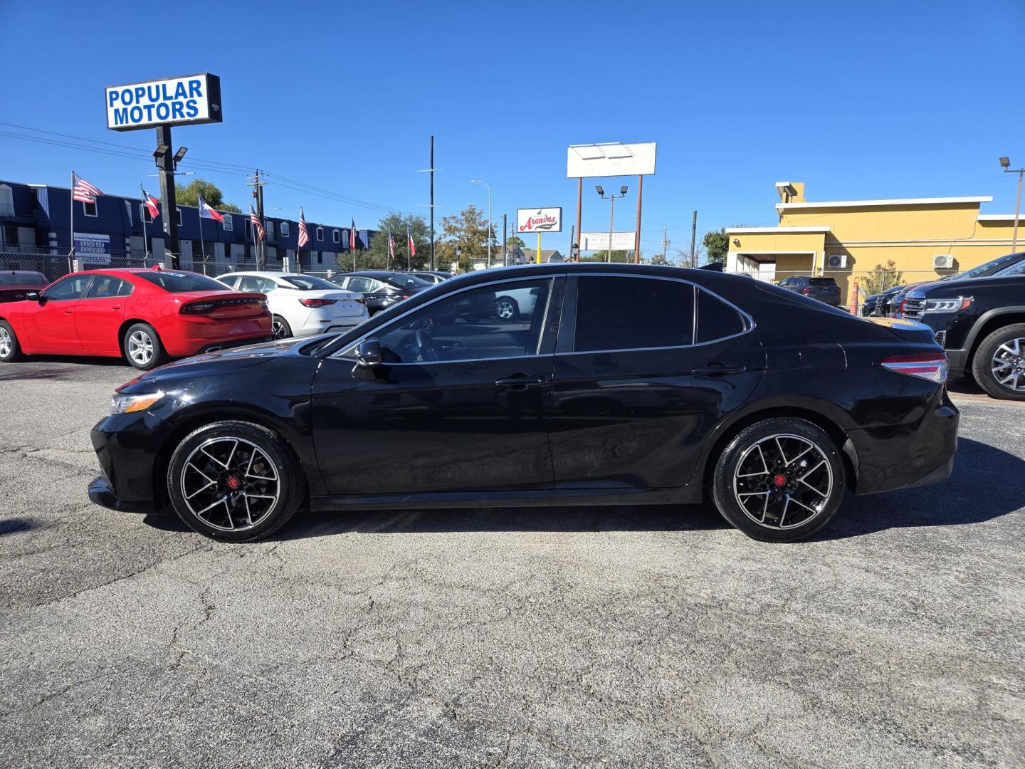 2020 Black /Black Toyota Camry LE (4T1C11AK2LU) with an 2.5L L4 DOHC 16V engine, 8A transmission, located at 1842 Wirt Road, Houston, TX, 77055, (713) 973-3903, 29.805330, -95.484787 - Photo#1