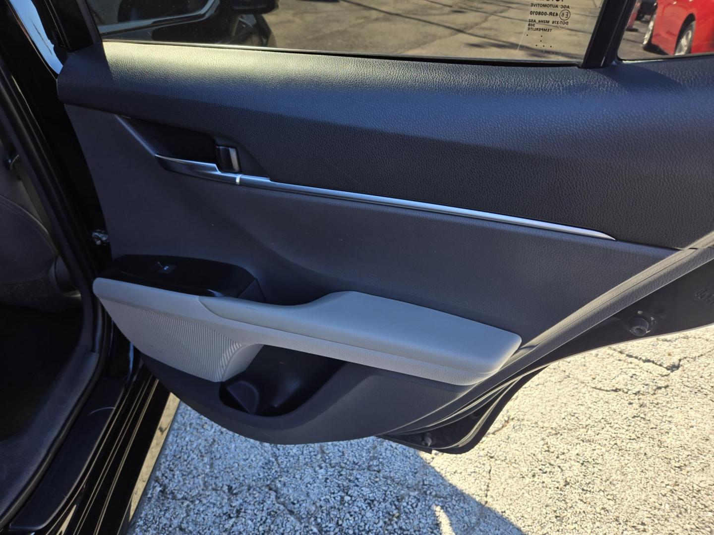 2020 Black /Black Toyota Camry LE (4T1C11AK2LU) with an 2.5L L4 DOHC 16V engine, 8A transmission, located at 1842 Wirt Road, Houston, TX, 77055, (713) 973-3903, 29.805330, -95.484787 - Photo#15