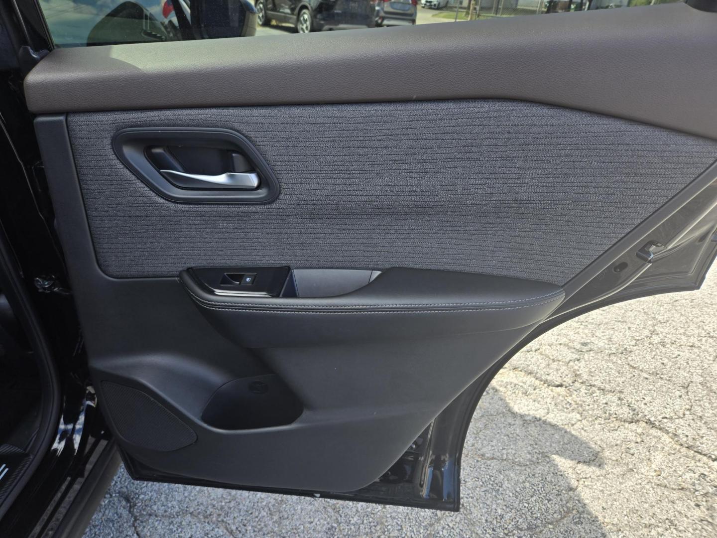 2023 Black /Black Nissan Rogue SV AWD (5N1BT3BBXPC) with an 2.5L L4 DOHC 16V engine, CVT transmission, located at 1842 Wirt Road, Houston, TX, 77055, (713) 973-3903, 29.805330, -95.484787 - Photo#15