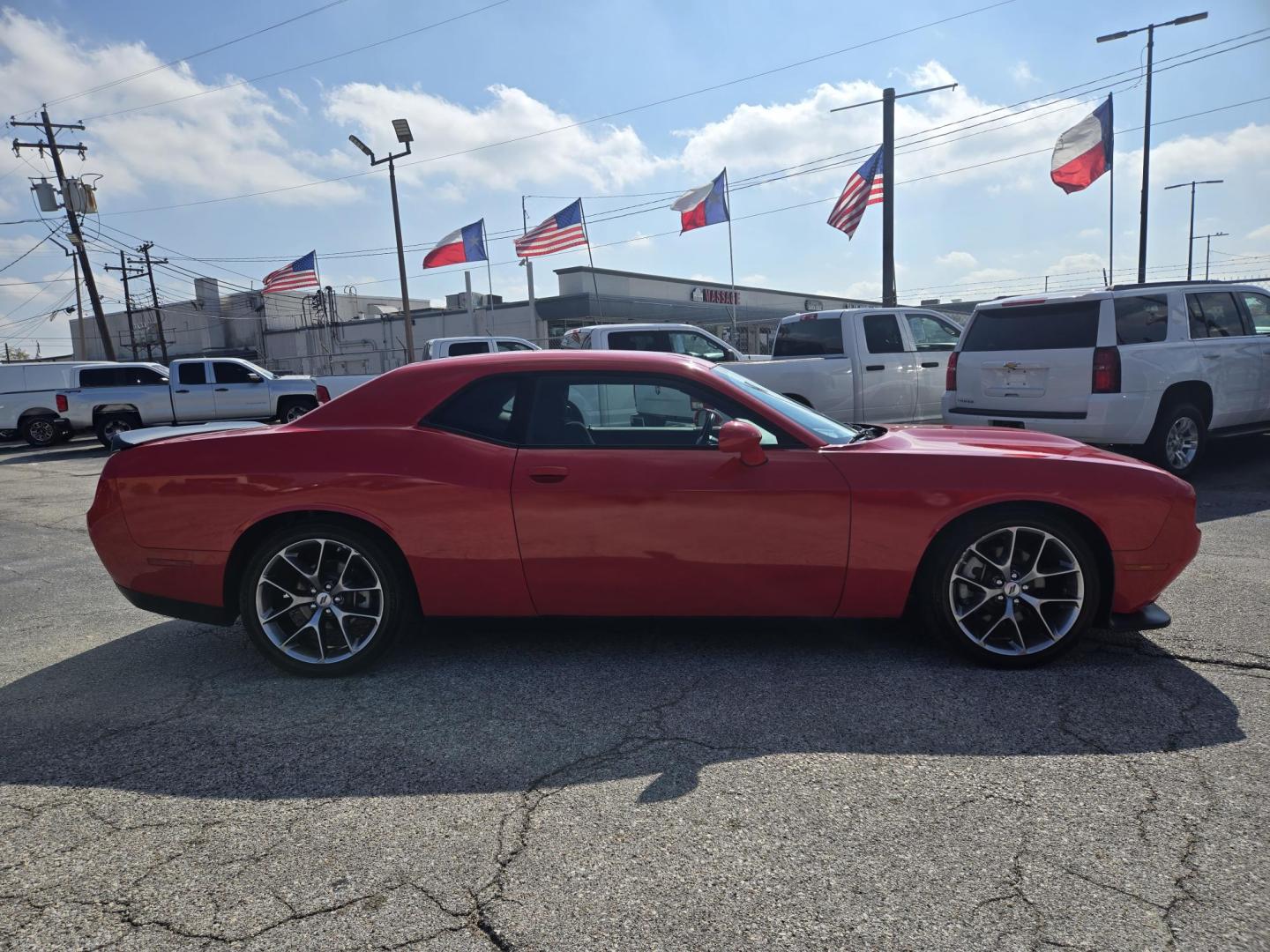2023 Red /Black Dodge Challenger GT (2C3CDZJG3PH) with an 3.6L V6 DOHC 24V engine, 8A transmission, located at 1842 Wirt Road, Houston, TX, 77055, (713) 973-3903, 29.805330, -95.484787 - Photo#5