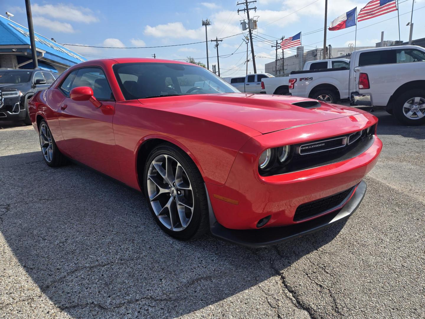 2023 Red /Black Dodge Challenger GT (2C3CDZJG3PH) with an 3.6L V6 DOHC 24V engine, 8A transmission, located at 1842 Wirt Road, Houston, TX, 77055, (713) 973-3903, 29.805330, -95.484787 - Photo#6