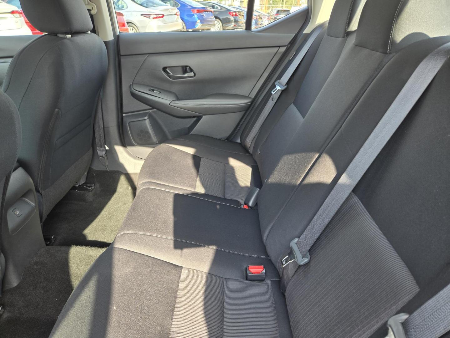 2025 White /Black Nissan Sentra SV (3N1AB8CV0SY) with an 1.8L L4 SFI DOHC 16V engine, CVT transmission, located at 1842 Wirt Road, Houston, TX, 77055, (713) 973-3903, 29.805330, -95.484787 - Photo#10