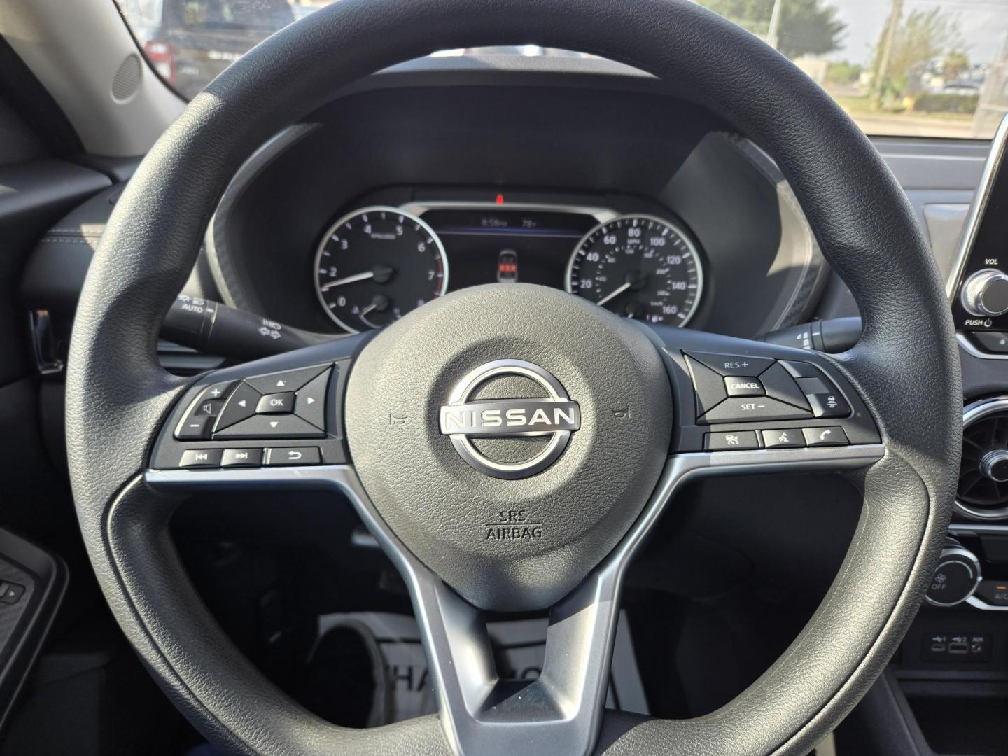 2025 White /Black Nissan Sentra SV (3N1AB8CV0SY) with an 1.8L L4 SFI DOHC 16V engine, CVT transmission, located at 1842 Wirt Road, Houston, TX, 77055, (713) 973-3903, 29.805330, -95.484787 - Photo#17