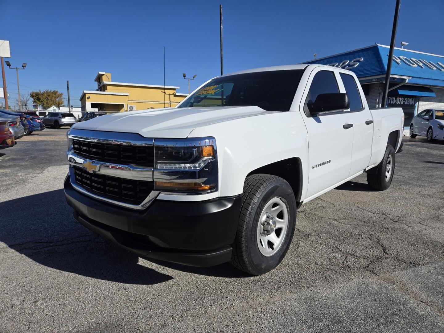 2017 White /Gray Chevrolet Silverado 1500 Work Truck Double Cab 2WD (1GCRCNECXHZ) with an 5.3L V8 OHV 16V engine, 6A transmission, located at 1842 Wirt Road, Houston, TX, 77055, (713) 973-3903, 29.805330, -95.484787 - Photo#0