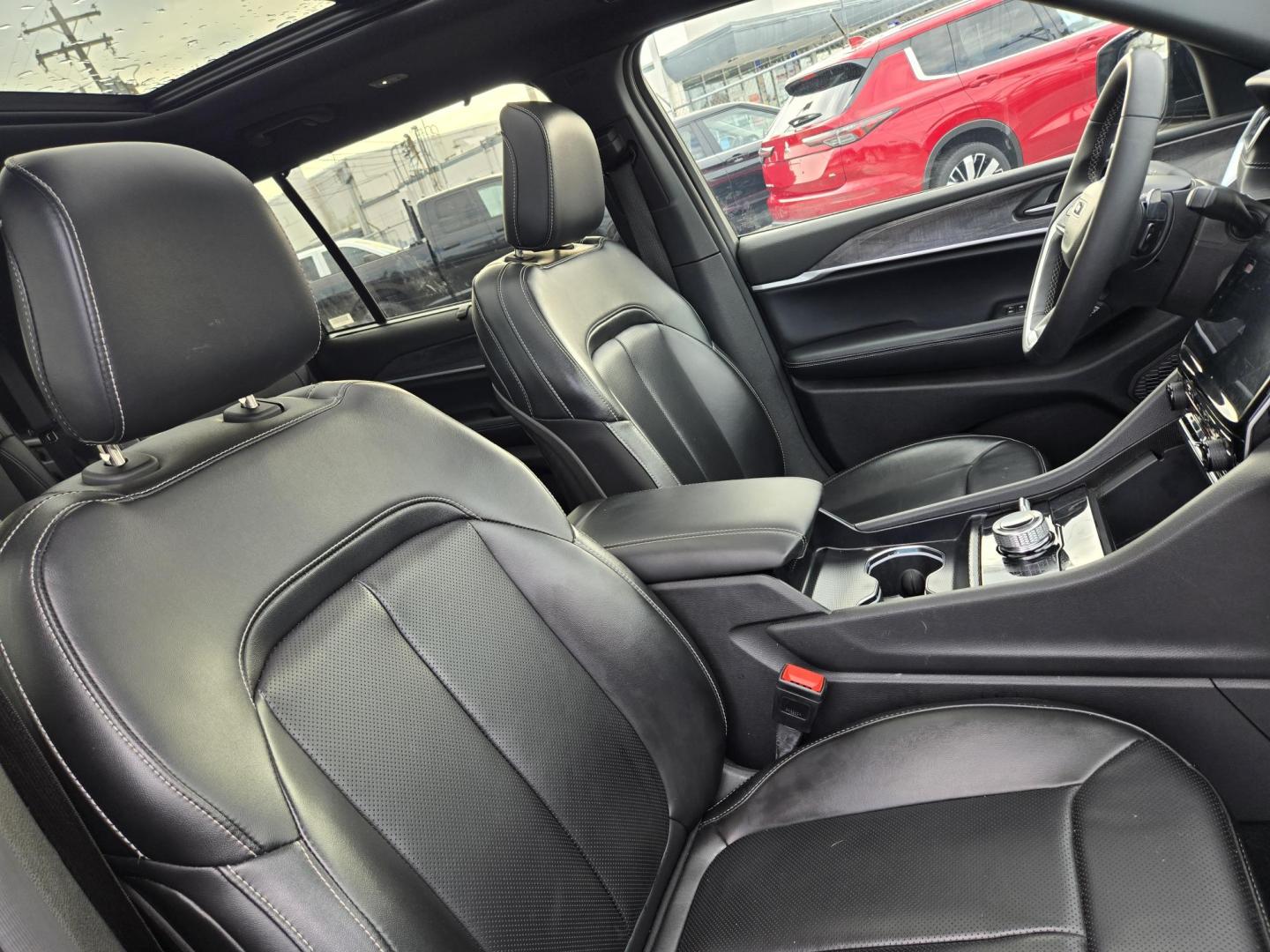 2024 Black /Black Jeep Grand Cherokee L Limited 4WD (1C4RJKBG9R8) with an 3.6L V6 DOHC 24V engine, 8A transmission, located at 1842 Wirt Road, Houston, TX, 77055, (713) 973-3903, 29.805330, -95.484787 - Photo#12