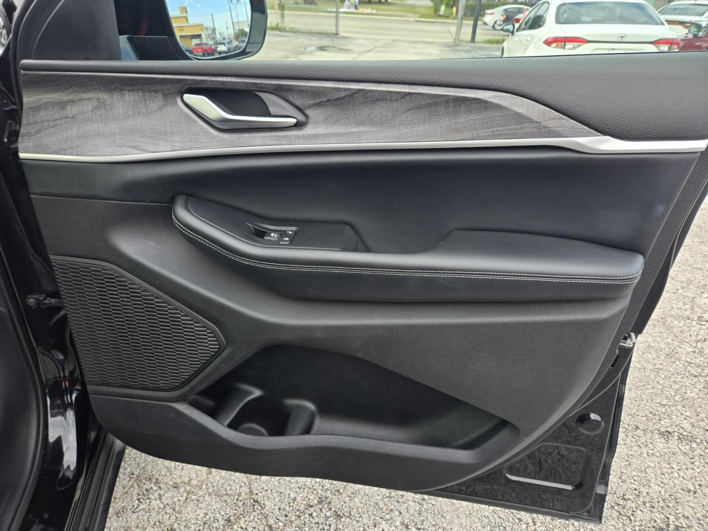 2024 Black /Black Jeep Grand Cherokee L Limited 4WD (1C4RJKBG9R8) with an 3.6L V6 DOHC 24V engine, 8A transmission, located at 1842 Wirt Road, Houston, TX, 77055, (713) 973-3903, 29.805330, -95.484787 - Photo#13