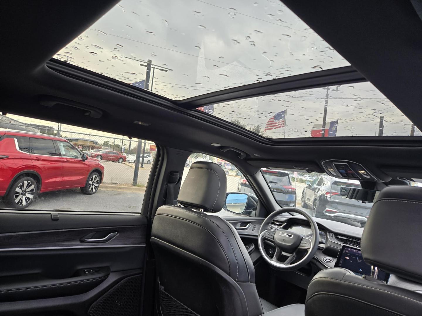 2024 Black /Black Jeep Grand Cherokee L Limited 4WD (1C4RJKBG9R8) with an 3.6L V6 DOHC 24V engine, 8A transmission, located at 1842 Wirt Road, Houston, TX, 77055, (713) 973-3903, 29.805330, -95.484787 - Photo#17