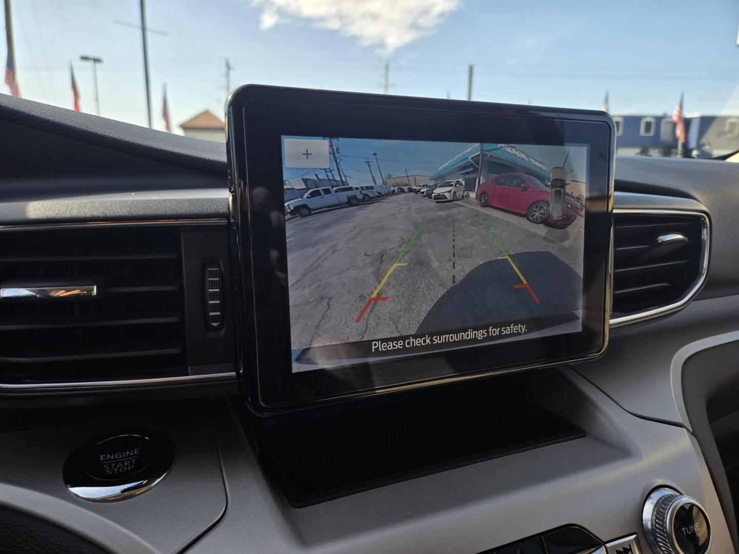 2023 White /Tan Ford Explorer XLT (1FMSK7DH9PG) with an 2.3L L4 DOHC 16V engine, 10A transmission, located at 1842 Wirt Road, Houston, TX, 77055, (713) 973-3903, 29.805330, -95.484787 - Photo#21