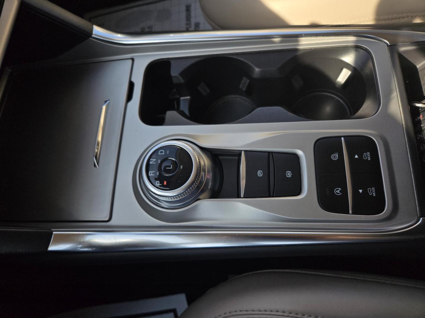 2023 White /Tan Ford Explorer XLT (1FMSK7DH9PG) with an 2.3L L4 DOHC 16V engine, 10A transmission, located at 1842 Wirt Road, Houston, TX, 77055, (713) 973-3903, 29.805330, -95.484787 - Photo#22