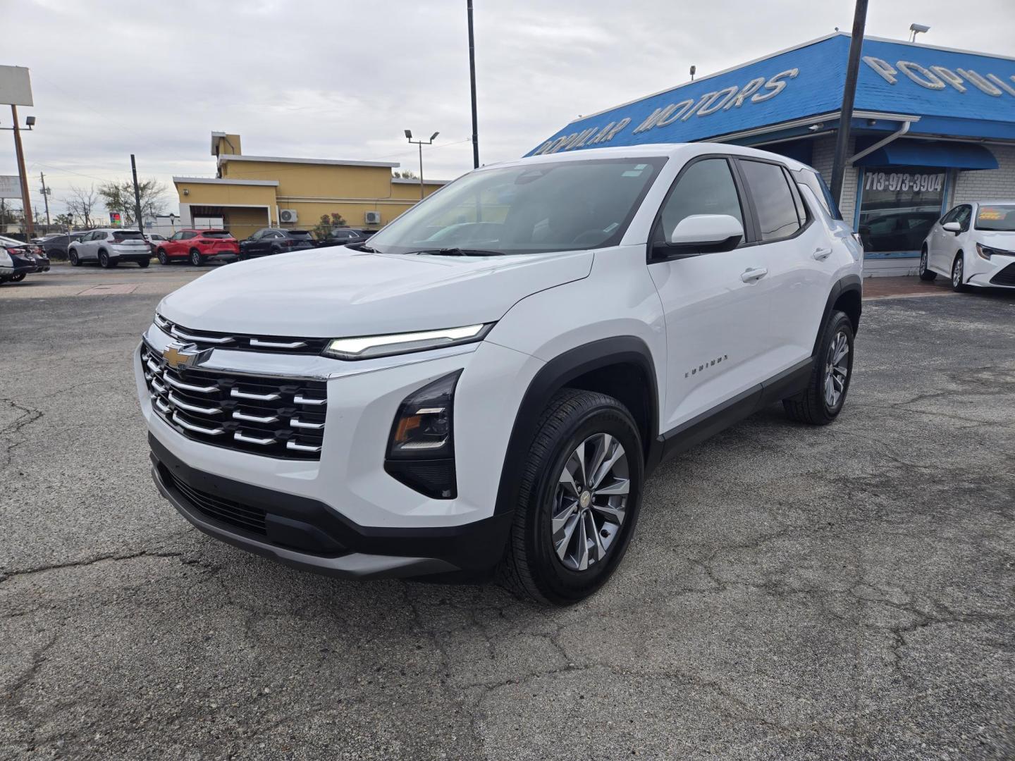 2025 White /Black Chevrolet Equinox LS 2WD (3GNAXHEG8SL) with an 1.5L L4 DOHC 16V TURBO engine, 6A transmission, located at 1842 Wirt Road, Houston, TX, 77055, (713) 973-3903, 29.805330, -95.484787 - Photo#0
