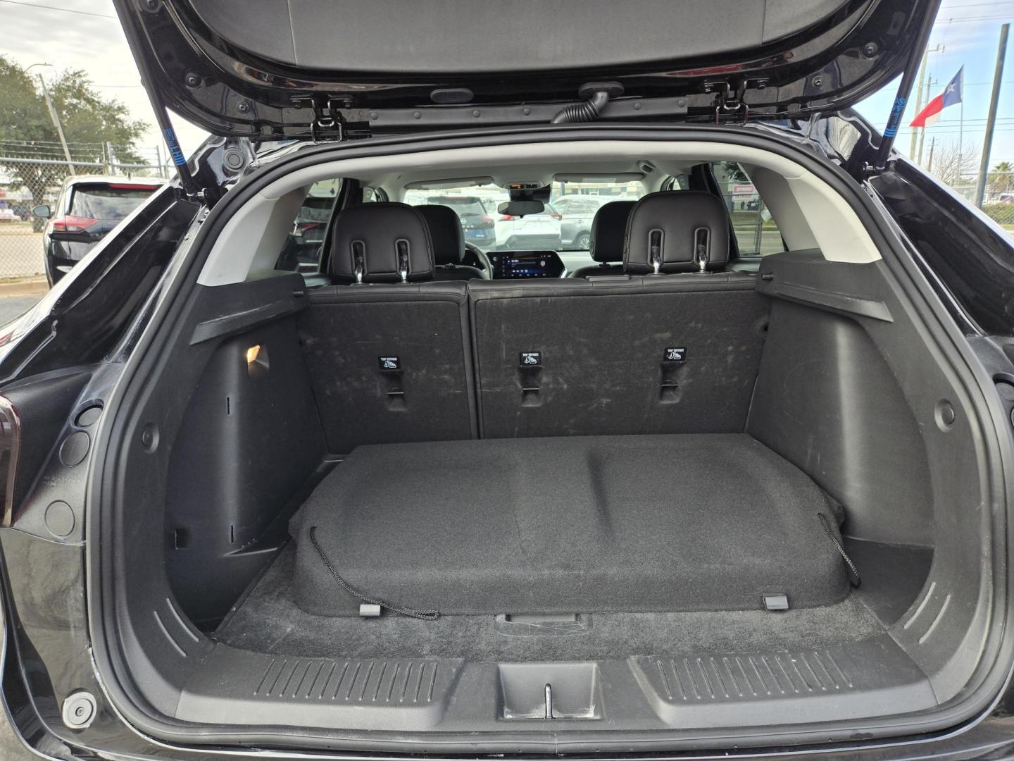 2025 Black /Black Chevrolet Trax LT (KL77LHEPXSC) with an 1.2L L3 TURBO engine, 6A transmission, located at 1842 Wirt Road, Houston, TX, 77055, (713) 973-3903, 29.805330, -95.484787 - Photo#17