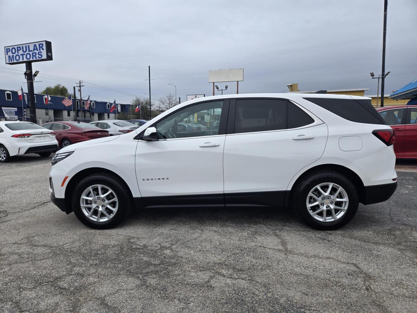2024 White /Black Chevrolet Equinox LT AWD (3GNAXUEG2RL) with an 1.5L L4 DOHC 16V TURBO engine, 6A transmission, located at 1842 Wirt Road, Houston, TX, 77055, (713) 973-3903, 29.805330, -95.484787 - Photo#1