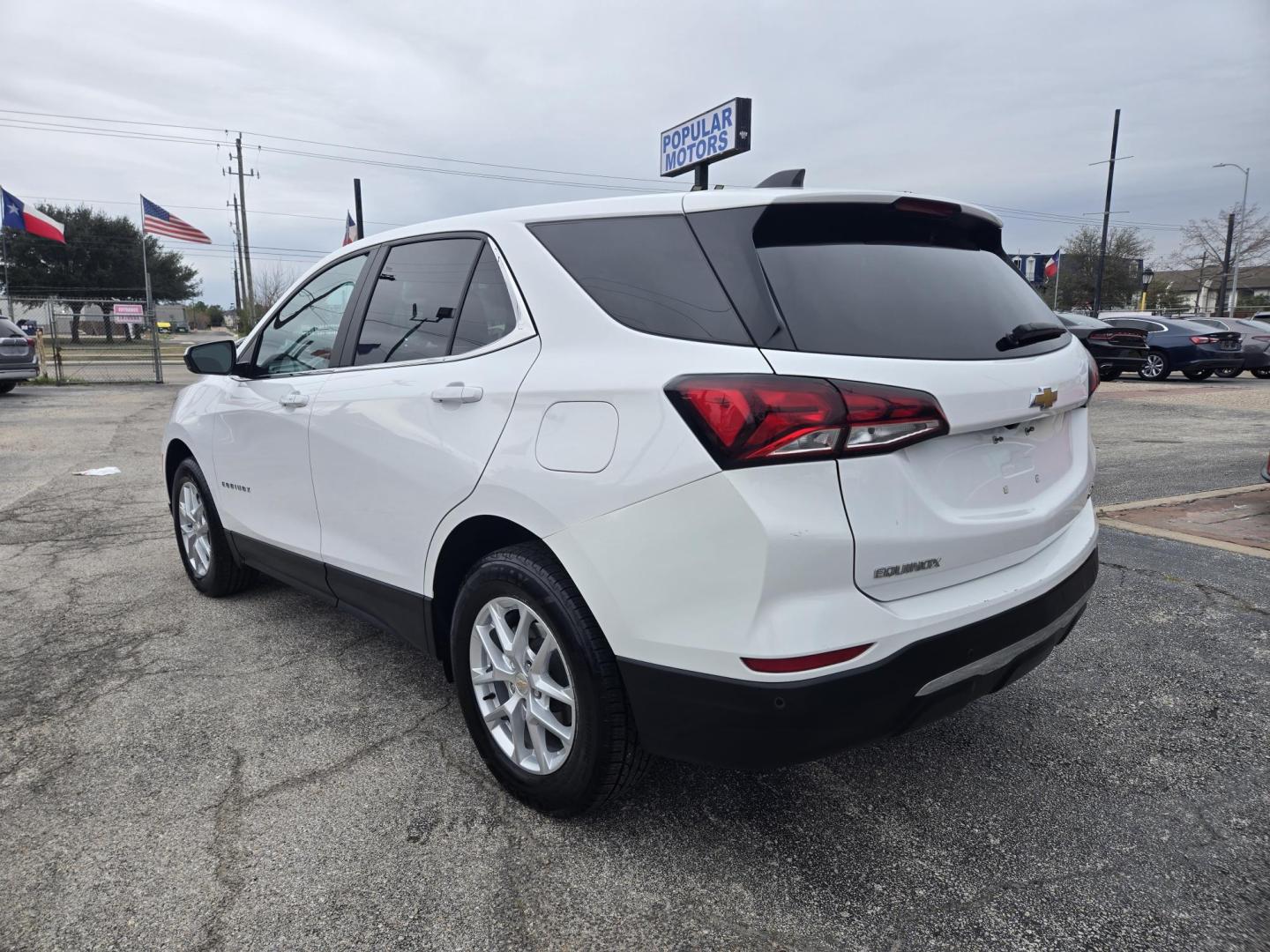 2024 White /Black Chevrolet Equinox LT AWD (3GNAXUEG2RL) with an 1.5L L4 DOHC 16V TURBO engine, 6A transmission, located at 1842 Wirt Road, Houston, TX, 77055, (713) 973-3903, 29.805330, -95.484787 - Photo#2