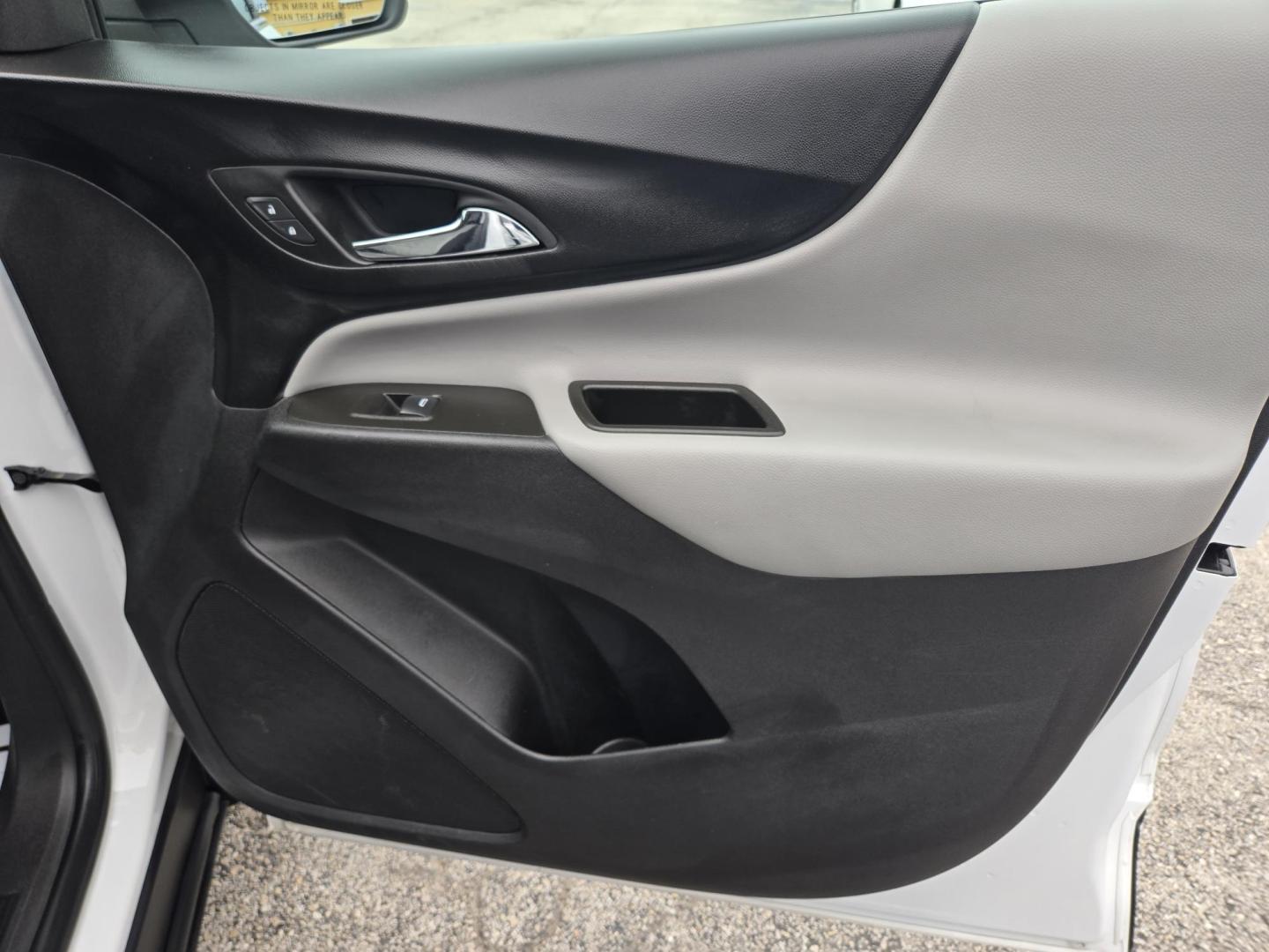 2024 White /Black Chevrolet Equinox LT AWD (3GNAXUEG2RL) with an 1.5L L4 DOHC 16V TURBO engine, 6A transmission, located at 1842 Wirt Road, Houston, TX, 77055, (713) 973-3903, 29.805330, -95.484787 - Photo#13