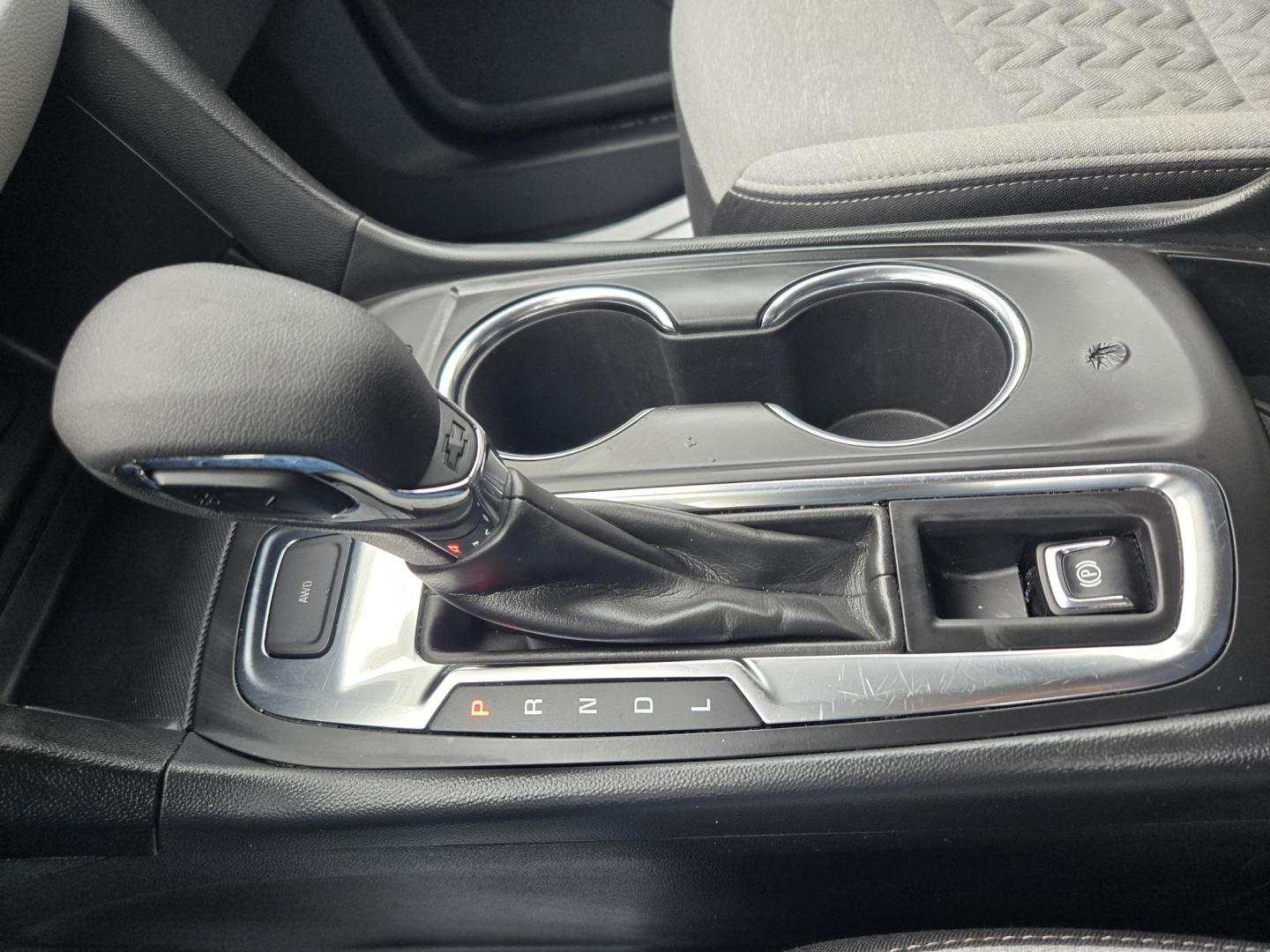 2024 White /Black Chevrolet Equinox LT AWD (3GNAXUEG2RL) with an 1.5L L4 DOHC 16V TURBO engine, 6A transmission, located at 1842 Wirt Road, Houston, TX, 77055, (713) 973-3903, 29.805330, -95.484787 - Photo#22