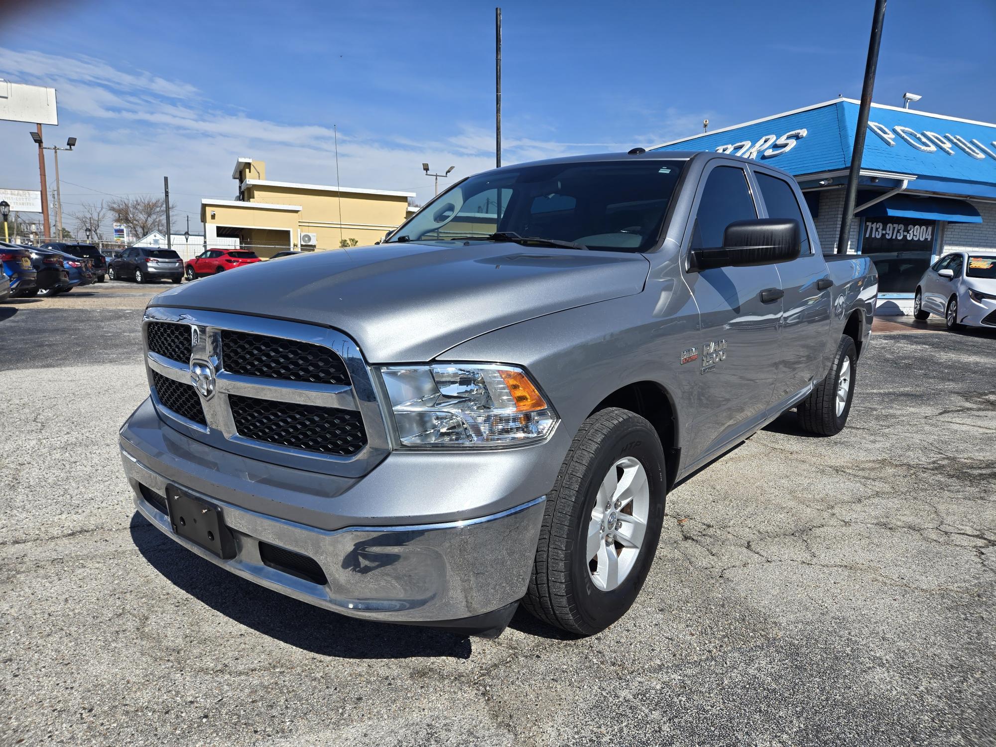 photo of 2020 RAM 1500 Classic Tradesman Crew Cab SWB 2WD