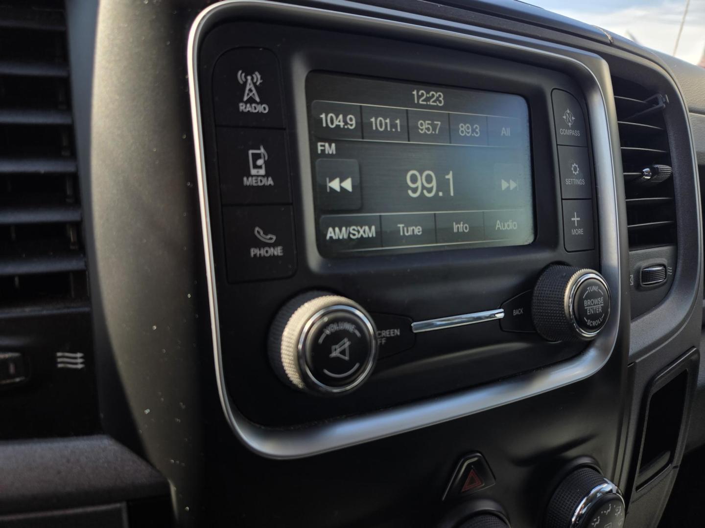 2020 Gray /GRAY RAM 1500 Classic Tradesman Crew Cab SWB 2WD (3C6RR6KT4LG) with an 5.7L V8 OHV 16V engine, 8A transmission, located at 1842 Wirt Road, Houston, TX, 77055, (713) 973-3903, 29.805330, -95.484787 - Photo#21