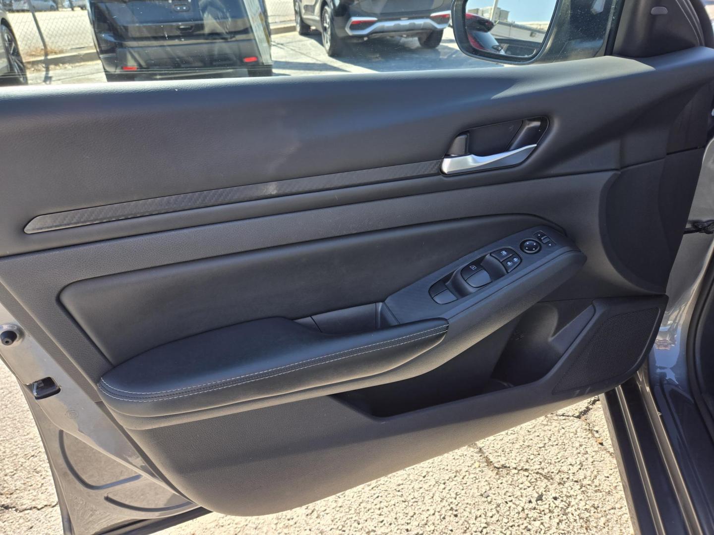 2024 Gray /Black Nissan Altima 2.5 SV (1N4BL4DV2RN) with an 2.5L L4 DOHC 16V engine, CVT transmission, located at 1842 Wirt Road, Houston, TX, 77055, (713) 973-3903, 29.805330, -95.484787 - Photo#9