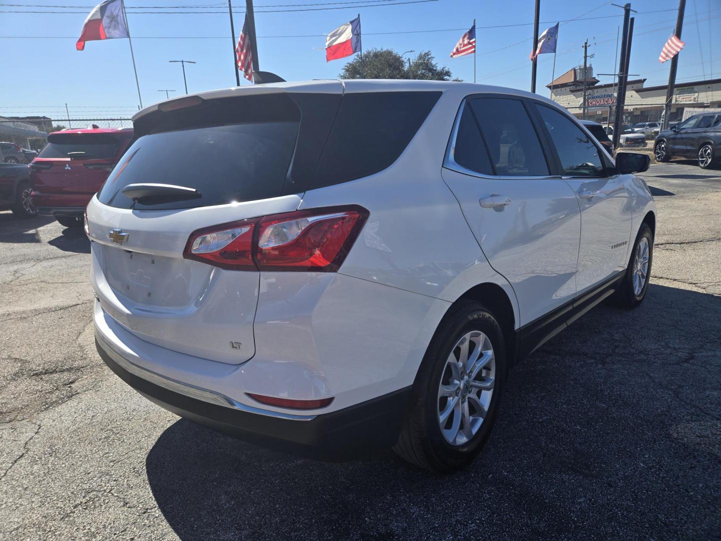 2021 White /GRAY Chevrolet Equinox LT 2WD (3GNAXKEV4MS) with an 1.5L L4 DOHC 16V TURBO engine, 6A transmission, located at 1842 Wirt Road, Houston, TX, 77055, (713) 973-3903, 29.805330, -95.484787 - Photo#4