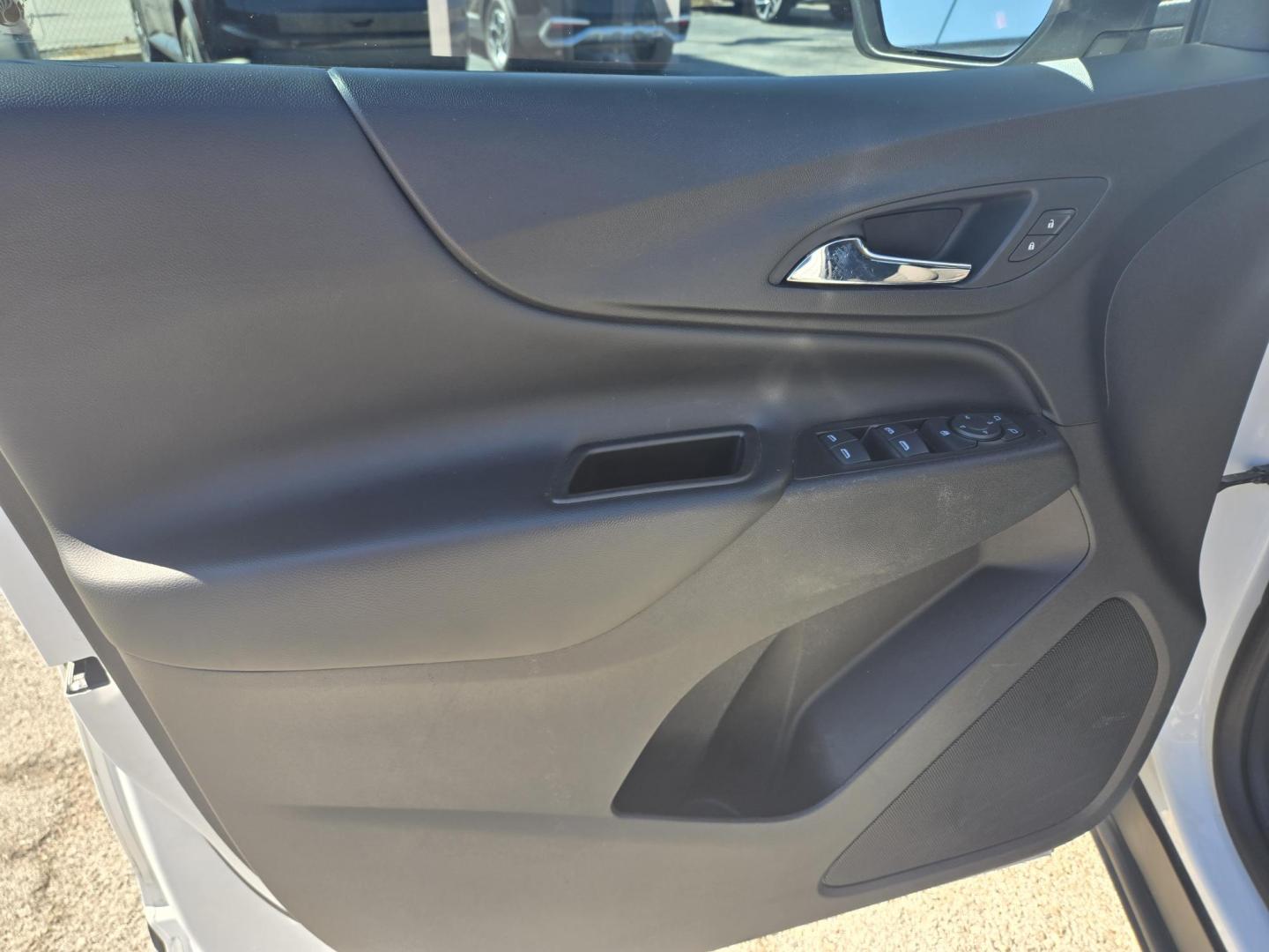 2021 White /GRAY Chevrolet Equinox LT 2WD (3GNAXKEV4MS) with an 1.5L L4 DOHC 16V TURBO engine, 6A transmission, located at 1842 Wirt Road, Houston, TX, 77055, (713) 973-3903, 29.805330, -95.484787 - Photo#9