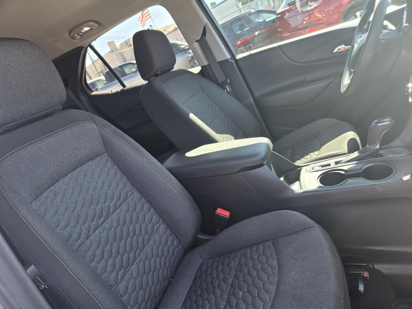 2021 White /GRAY Chevrolet Equinox LT 2WD (3GNAXKEV4MS) with an 1.5L L4 DOHC 16V TURBO engine, 6A transmission, located at 1842 Wirt Road, Houston, TX, 77055, (713) 973-3903, 29.805330, -95.484787 - Photo#12