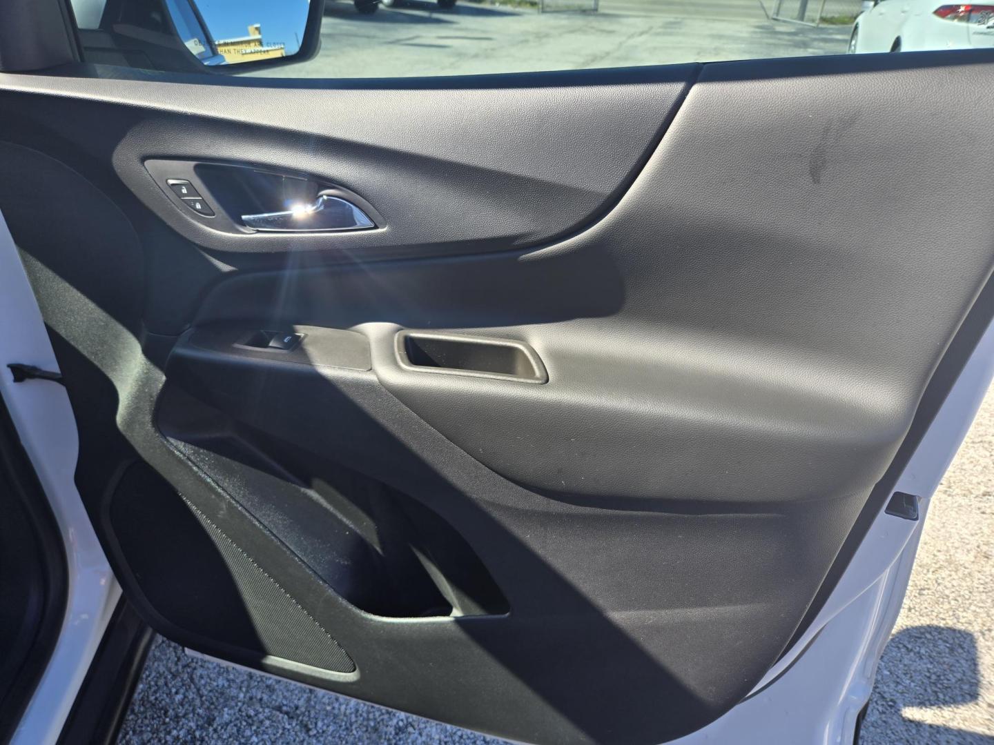 2021 White /GRAY Chevrolet Equinox LT 2WD (3GNAXKEV4MS) with an 1.5L L4 DOHC 16V TURBO engine, 6A transmission, located at 1842 Wirt Road, Houston, TX, 77055, (713) 973-3903, 29.805330, -95.484787 - Photo#13