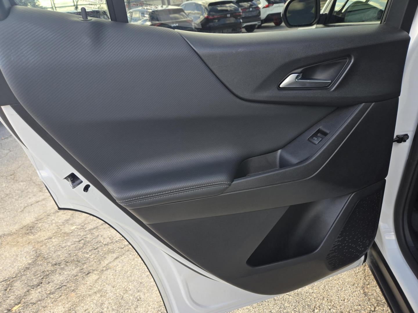 2025 White /Black Chevrolet Equinox 1LT AWD (3GNAXPEG3SL) with an 1.5L L4 DOHC 16V TURBO engine, 6A transmission, located at 1842 Wirt Road, Houston, TX, 77055, (713) 973-3903, 29.805330, -95.484787 - Photo#11