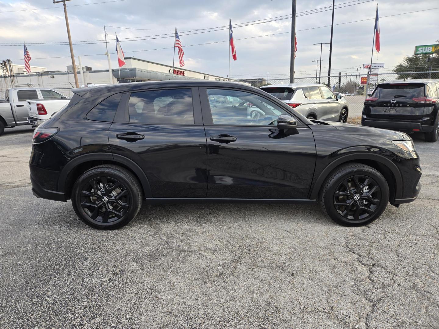 2025 Black /Black Honda HR-V Sport AWD (3CZRZ2H54SM) with an 1.8L L4 DOHC 16V engine, CVT transmission, located at 1842 Wirt Road, Houston, TX, 77055, (713) 973-3903, 29.805330, -95.484787 - Photo#5