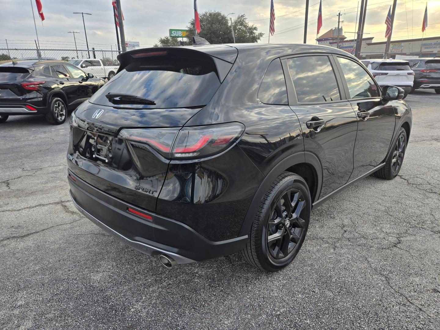 2025 Black /Black Honda HR-V Sport AWD (3CZRZ2H54SM) with an 1.8L L4 DOHC 16V engine, CVT transmission, located at 1842 Wirt Road, Houston, TX, 77055, (713) 973-3903, 29.805330, -95.484787 - Photo#4