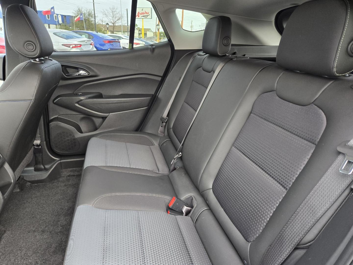 2025 Black /Black Chevrolet Trax LT (KL77LHEP5SC) with an 1.2L L3 TURBO engine, 6A transmission, located at 1842 Wirt Road, Houston, TX, 77055, (713) 973-3903, 29.805330, -95.484787 - Photo#10