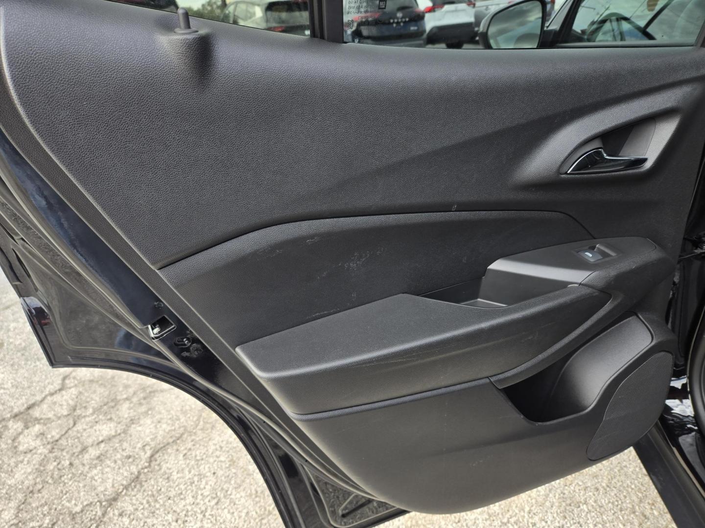 2025 Black /Black Chevrolet Trax LT (KL77LHEP5SC) with an 1.2L L3 TURBO engine, 6A transmission, located at 1842 Wirt Road, Houston, TX, 77055, (713) 973-3903, 29.805330, -95.484787 - Photo#11