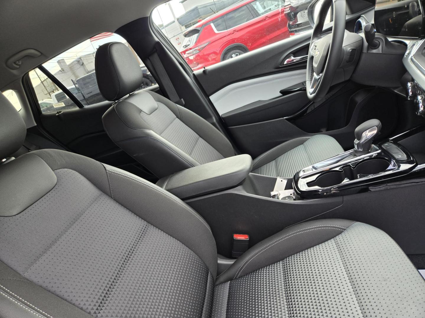 2025 Black /Black Chevrolet Trax LT (KL77LHEP5SC) with an 1.2L L3 TURBO engine, 6A transmission, located at 1842 Wirt Road, Houston, TX, 77055, (713) 973-3903, 29.805330, -95.484787 - Photo#12