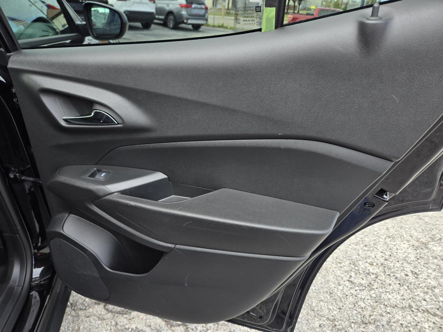 2025 Black /Black Chevrolet Trax LT (KL77LHEP5SC) with an 1.2L L3 TURBO engine, 6A transmission, located at 1842 Wirt Road, Houston, TX, 77055, (713) 973-3903, 29.805330, -95.484787 - Photo#15