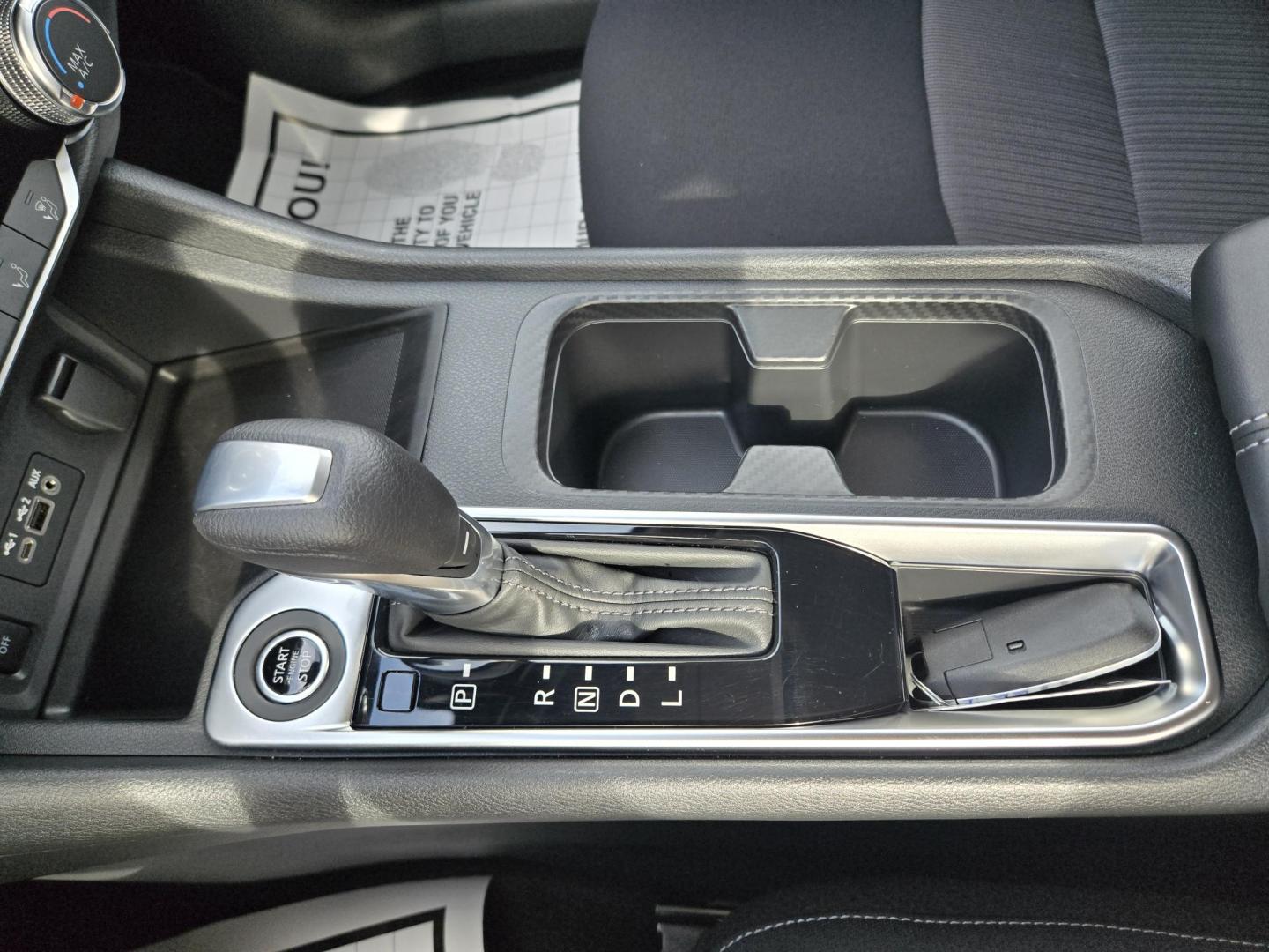 2025 White /Black Nissan Sentra SV (3N1AB8CV7SY) with an 1.8L L4 SFI DOHC 16V engine, CVT transmission, located at 1842 Wirt Road, Houston, TX, 77055, (713) 973-3903, 29.805330, -95.484787 - Photo#21