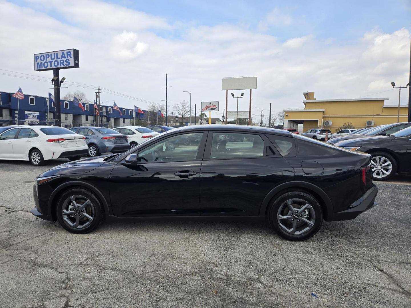 2025 Black /Gray Kia K4 LX (3KPFT4DE0SE) with an 2.0L L4 DOHC 16V engine, CVT transmission, located at 1842 Wirt Road, Houston, TX, 77055, (713) 973-3903, 29.805330, -95.484787 - Photo#1