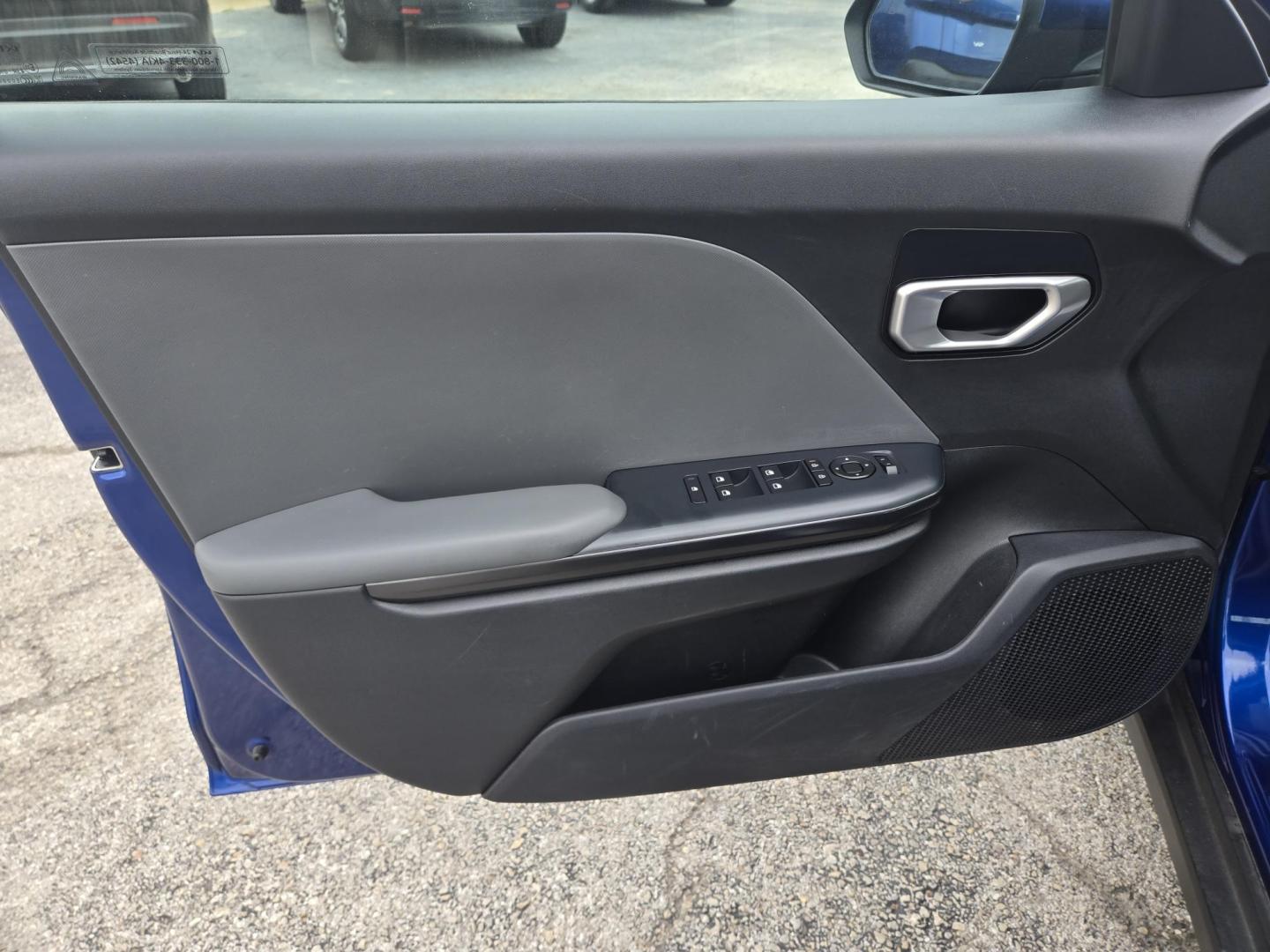 2025 BLUE /Black Kia K4 LX (3KPFT4DE0SE) with an 2.0L L4 DOHC 16V engine, CVT transmission, located at 1842 Wirt Road, Houston, TX, 77055, (713) 973-3903, 29.805330, -95.484787 - Photo#9