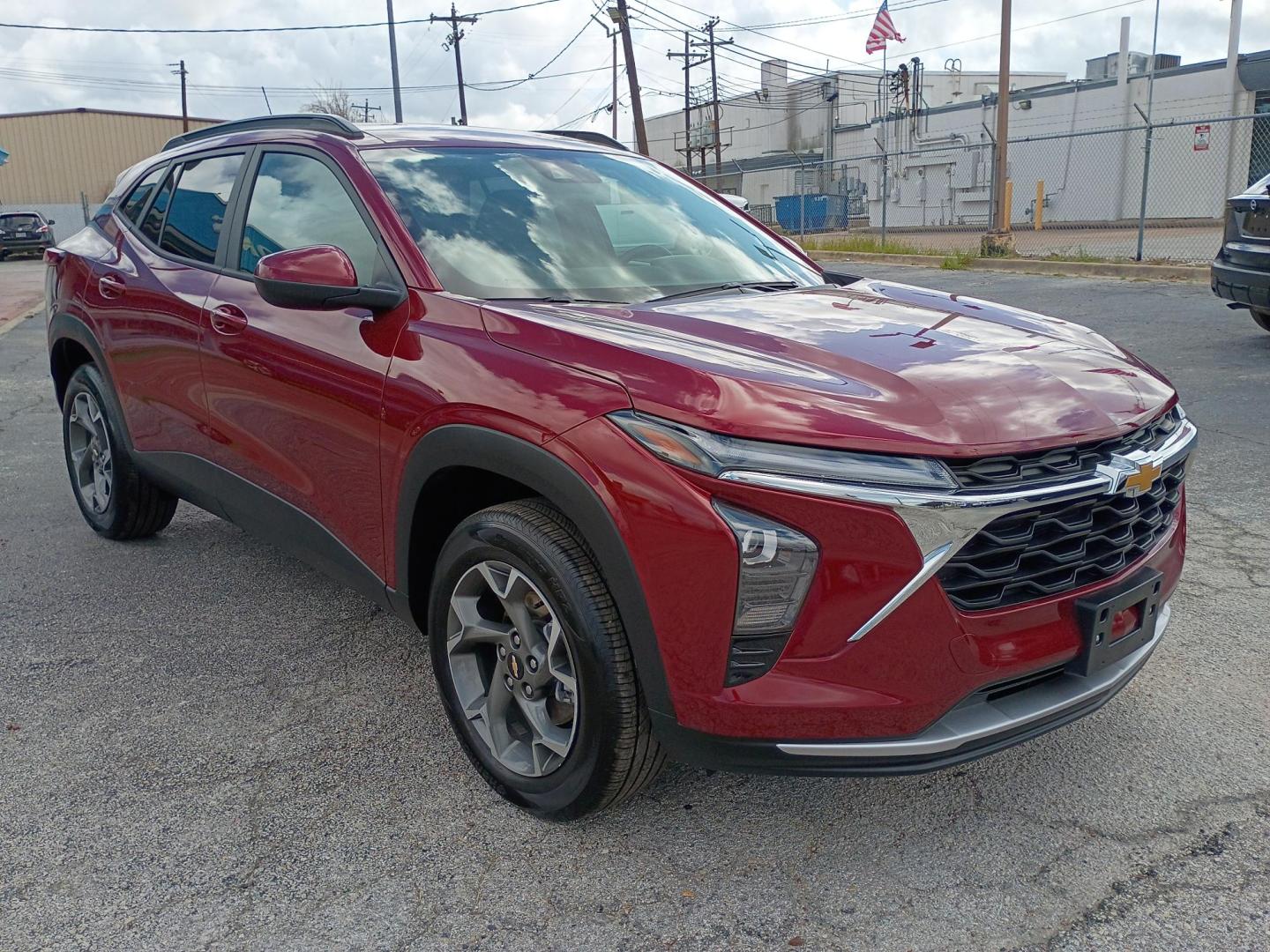 2025 MAROON /Black Chevrolet Trax LT (KL77LHEP5SC) with an 1.2L L3 TURBO engine, 6A transmission, located at 1842 Wirt Road, Houston, TX, 77055, (713) 973-3903, 29.805330, -95.484787 - Photo#7