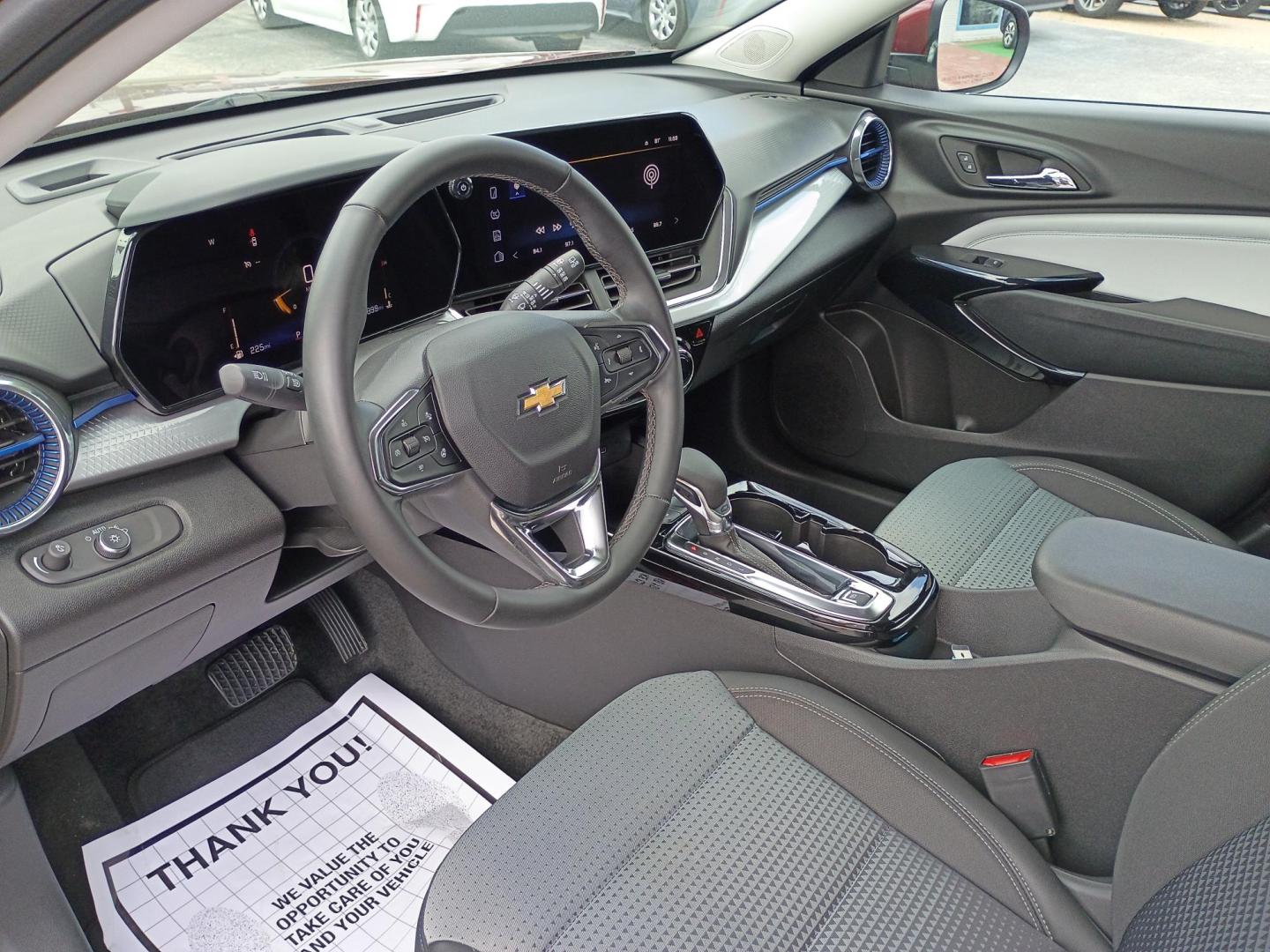 2025 MAROON /Black Chevrolet Trax LT (KL77LHEP5SC) with an 1.2L L3 TURBO engine, 6A transmission, located at 1842 Wirt Road, Houston, TX, 77055, (713) 973-3903, 29.805330, -95.484787 - Photo#9