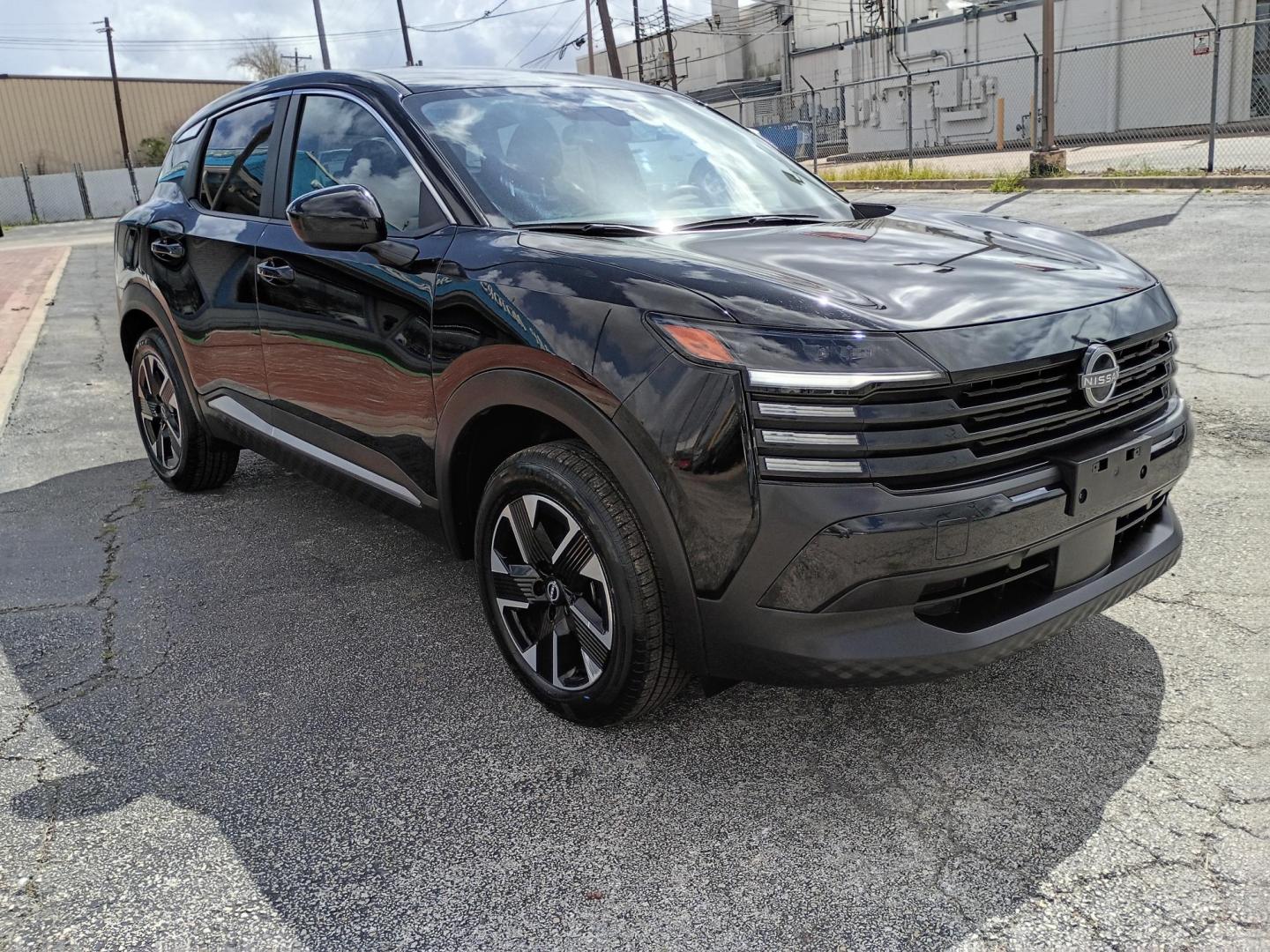 2025 Black /Black Nissan Kicks SV 4WD (3N8AP6CB7SL) with an 1.6L L4 engine, CVT transmission, located at 1842 Wirt Road, Houston, TX, 77055, (713) 973-3903, 29.805330, -95.484787 - Photo#6