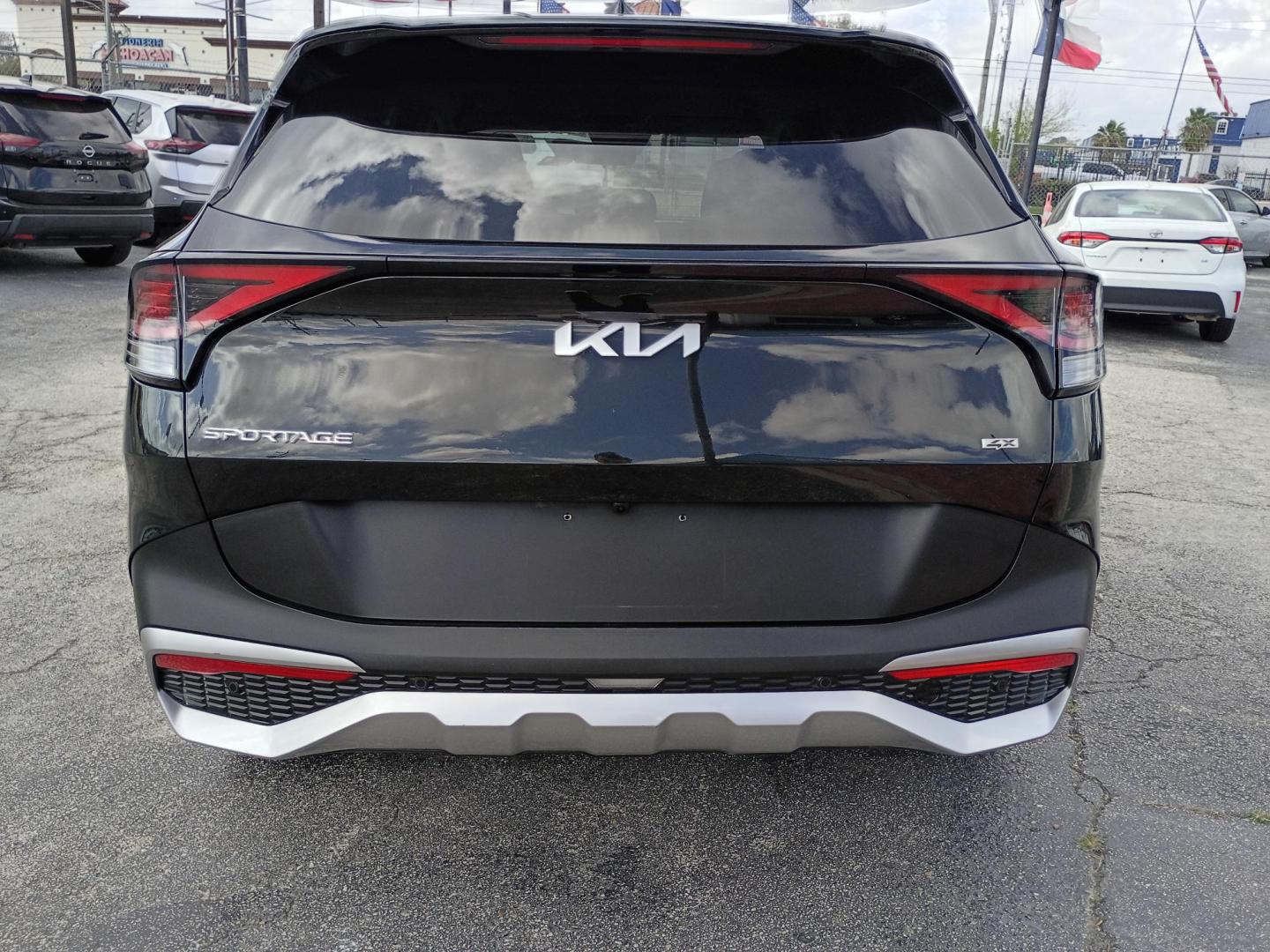 2025 Black /Black Kia Sportage LX AWD (KNDPUCDF3S7) with an 2.5L V6 DOHC 24V engine, 8A transmission, located at 1842 Wirt Road, Houston, TX, 77055, (713) 973-3903, 29.805330, -95.484787 - Photo#3
