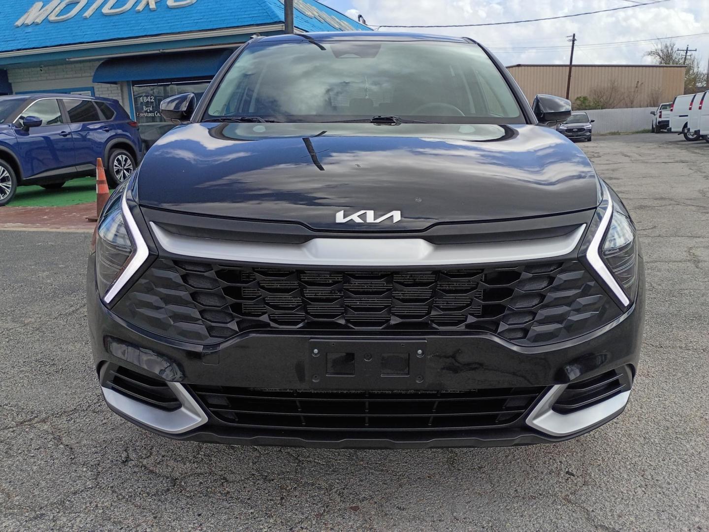 2025 Black /Black Kia Sportage LX AWD (KNDPUCDF3S7) with an 2.5L V6 DOHC 24V engine, 8A transmission, located at 1842 Wirt Road, Houston, TX, 77055, (713) 973-3903, 29.805330, -95.484787 - Photo#7