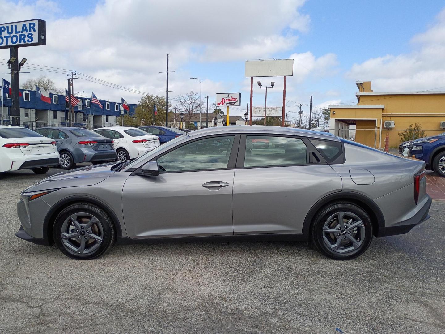 2025 Gray /Black Kia K4 LX (3KPFT4DE1SE) with an 2.0L L4 DOHC 16V engine, CVT transmission, located at 1842 Wirt Road, Houston, TX, 77055, (713) 973-3903, 29.805330, -95.484787 - Photo#1