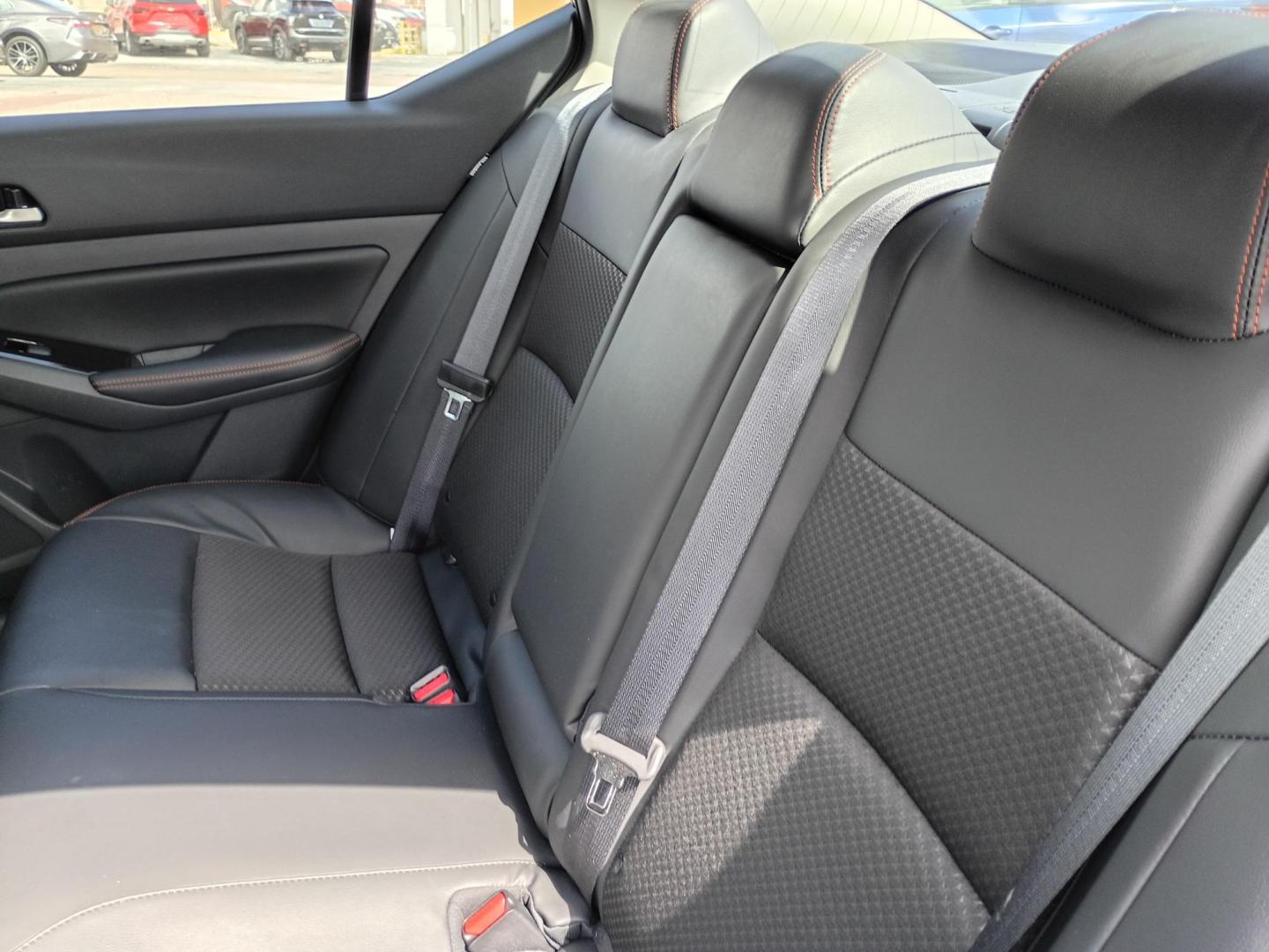 2025 Black /Black Nissan Altima 2.5 SR (1N4BL4CV1SN) with an 2.5L L4 DOHC 16V engine, CVT transmission, located at 1842 Wirt Road, Houston, TX, 77055, (713) 973-3903, 29.805330, -95.484787 - Photo#10