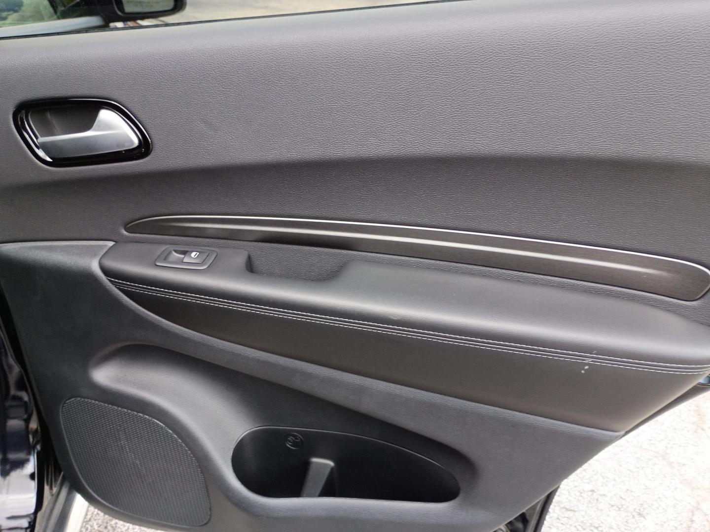 2023 Black /Black Dodge Durango SXT RWD (1C4RDHAG0PC) with an 3.6L V6 DOHC 24V engine, 8A transmission, located at 1842 Wirt Road, Houston, TX, 77055, (713) 973-3903, 29.805330, -95.484787 - Photo#15